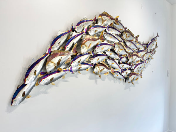 Darting Kingfish & Snapper school electric blue.