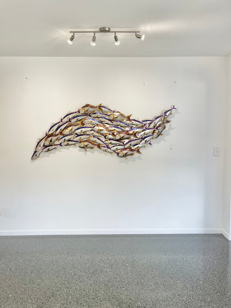 Darting Kingfish & Snapper school electric blue.