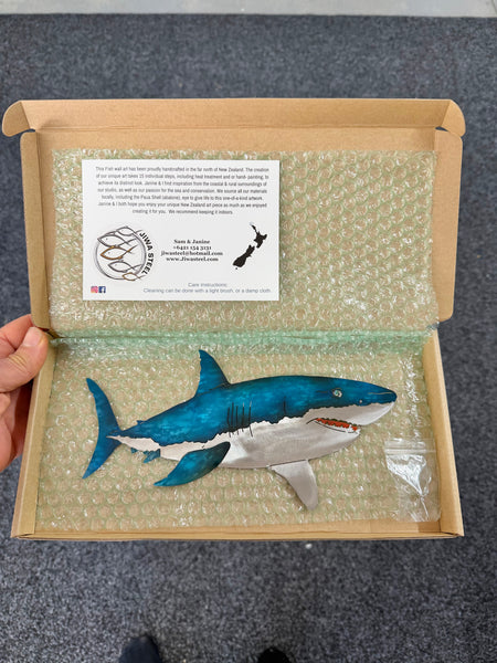 Great white shark Medium