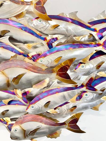 Darting Kingfish & Snapper school electric blue.