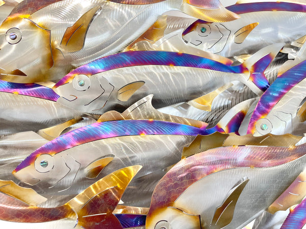 Darting Kingfish & Snapper school electric blue.